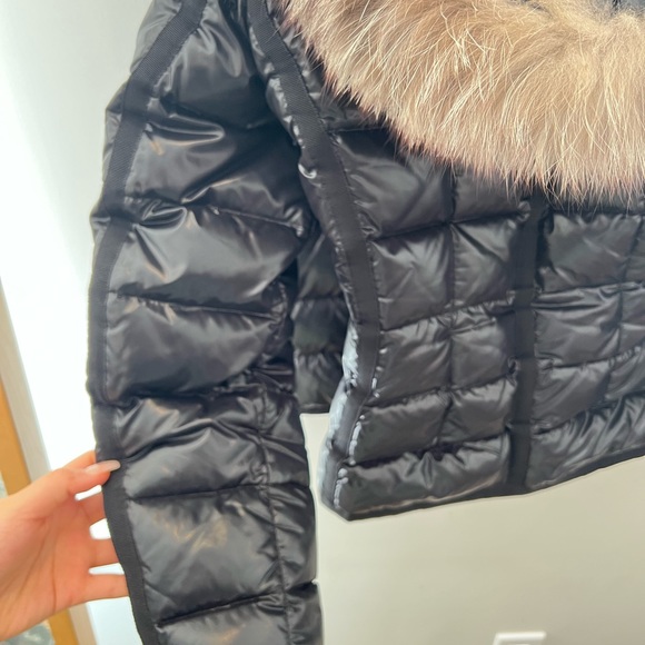 Moncler armoise short down jacket - Picture 9 of 16